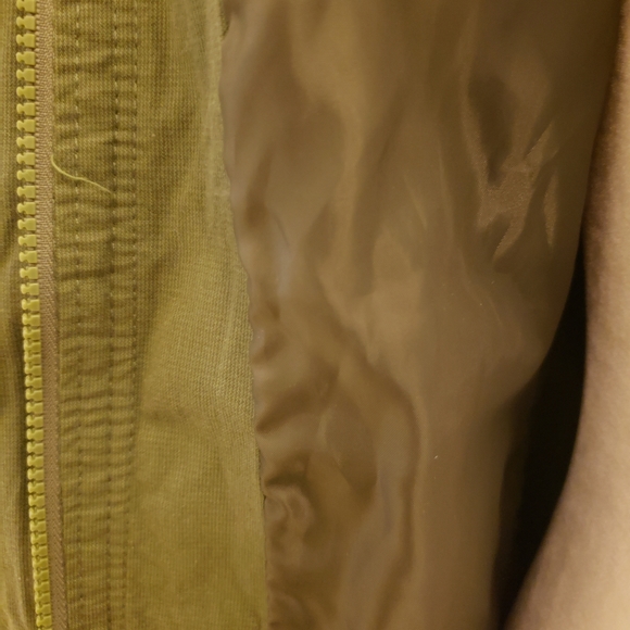 Bench Jacket - Picture 5 of 8